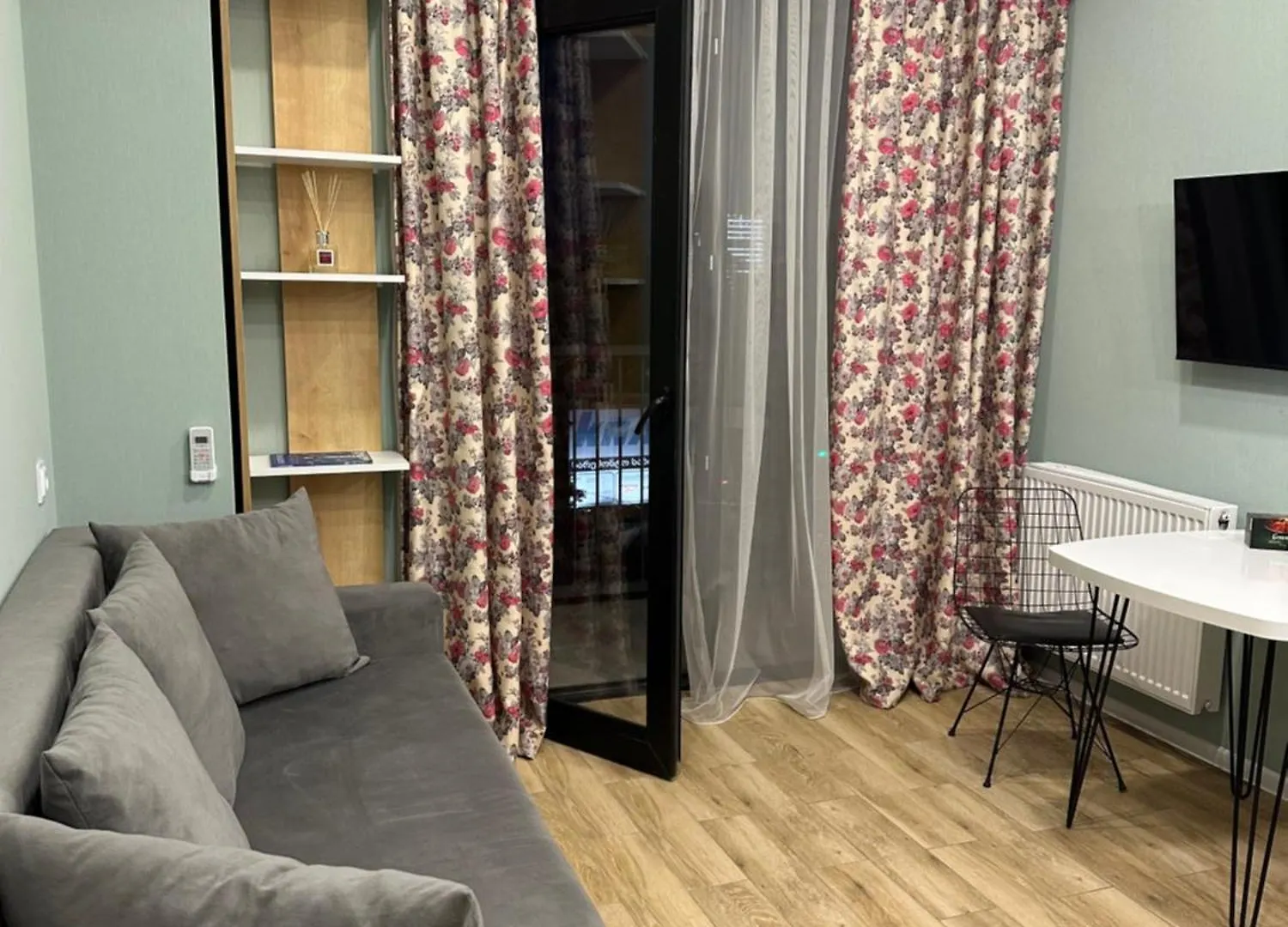 Helihome Apartment טביליסי